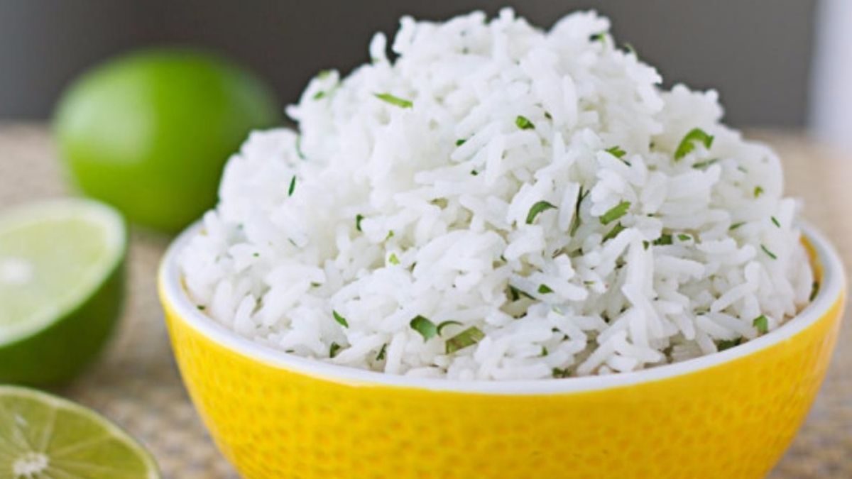 Chipotle Cilantro-Lime Cauliflower Rice
