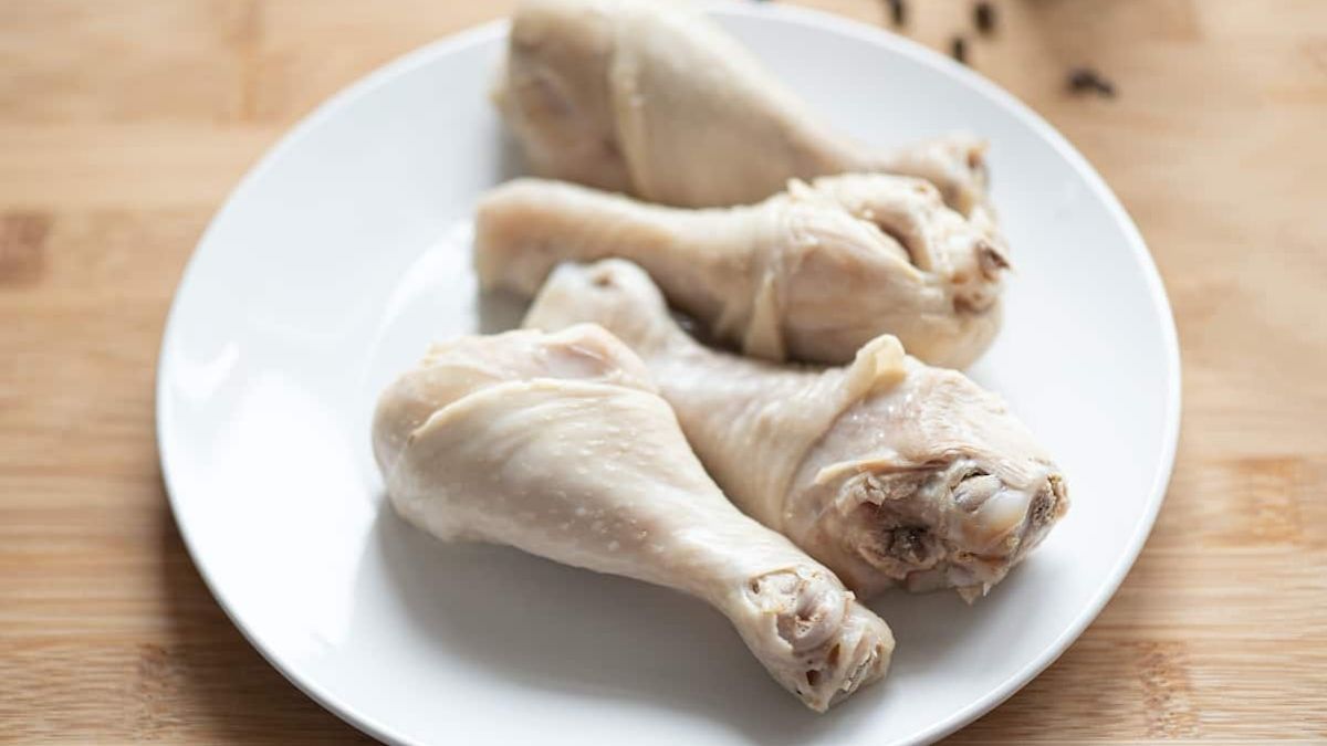 How Long to Boil Chicken Legs 