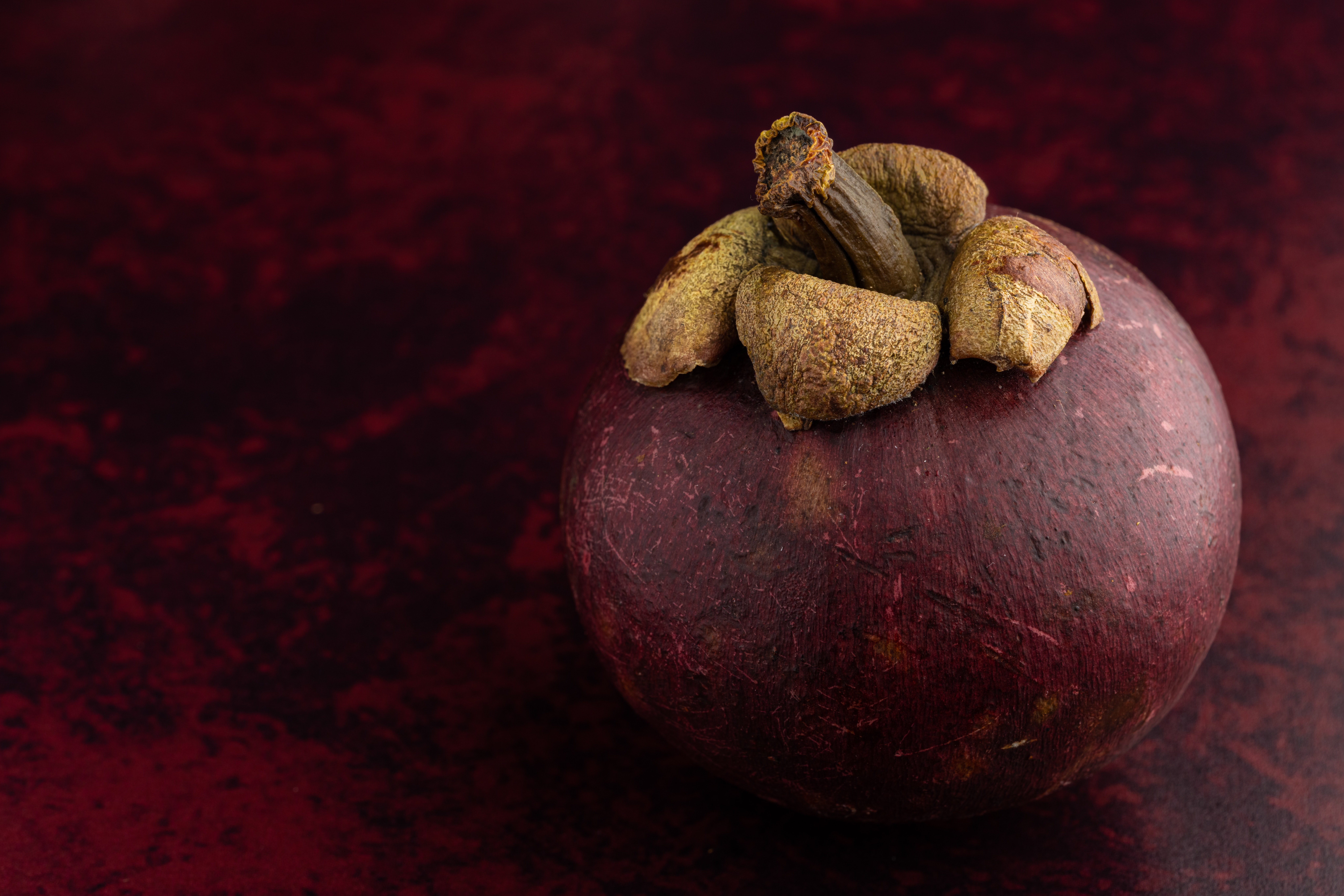 What is a Mangosteen Fruit?
